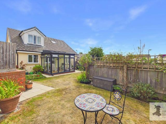 Bungalow for sale in Cardigan, Wales