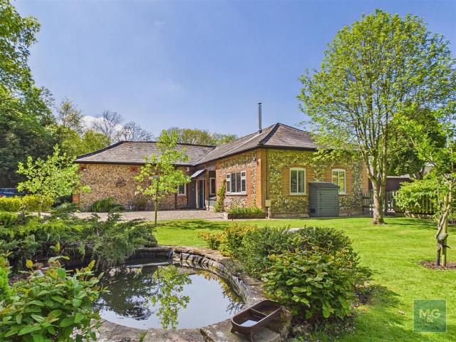 Bungalow for sale in Chedburgh, Suffolk