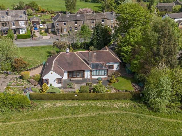 Bungalow for sale in Halifax, Norwood Green