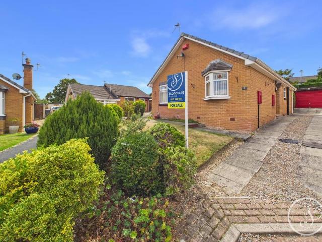 Bungalow for sale in Whinmoor, West Yorkshire
