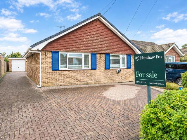 Bungalow for sale in Barton Stacey, Hampshire