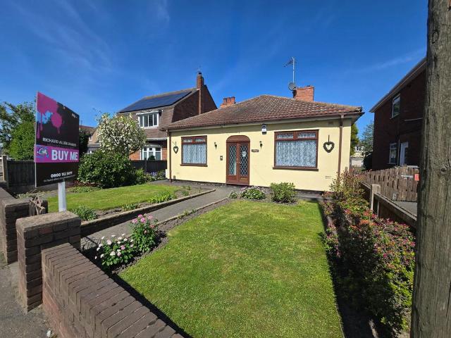 Bungalow for sale in Merryhill, Wolverhampton