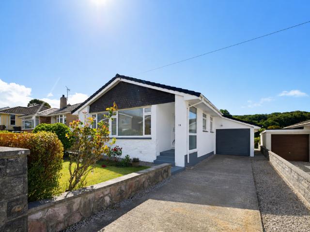 Bungalow for sale in Staddiscombe, Mount Wise