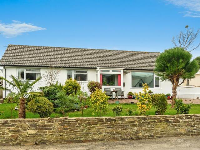 Bungalow for sale in Lanjeth, Cornwall