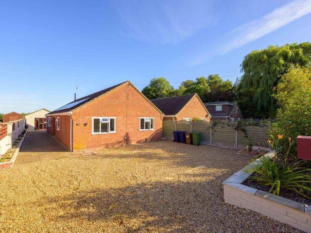 Bungalow for sale in Four Gotes, Cambridgeshire