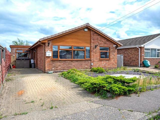 Bungalow for sale in Stokesby, Norfolk
