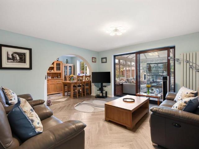 Bungalow for sale in Dale Hill, Essex