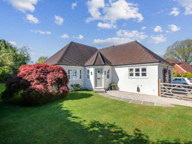 Bungalow for sale in Felbridge, Tandridge