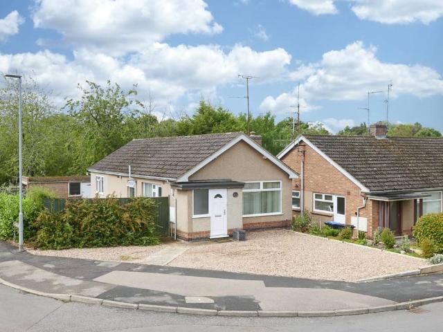 Bungalow for sale in Stanford On Avon, Leicestershire