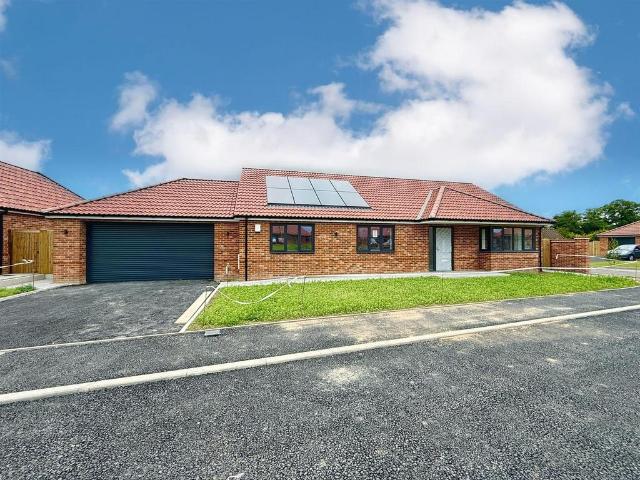 Bungalow for sale in Comers, Norfolk