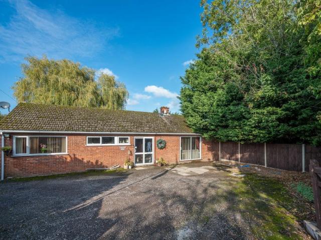 Bungalow for sale in Chapel End, North Warwickshire