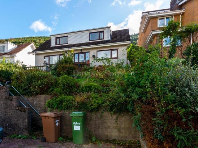 Bungalow for sale in Pont-y-waun, Crosskeys