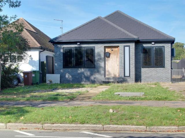 Bungalow for sale in Potters Bar, Isle Of Man