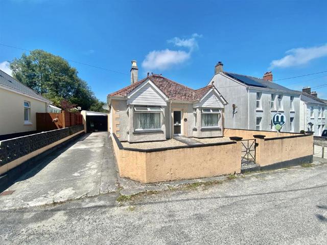 Bungalow for sale in Scredda, Cornwall
