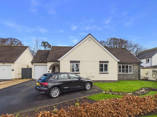Bungalow for sale in St Neot, Cornwall