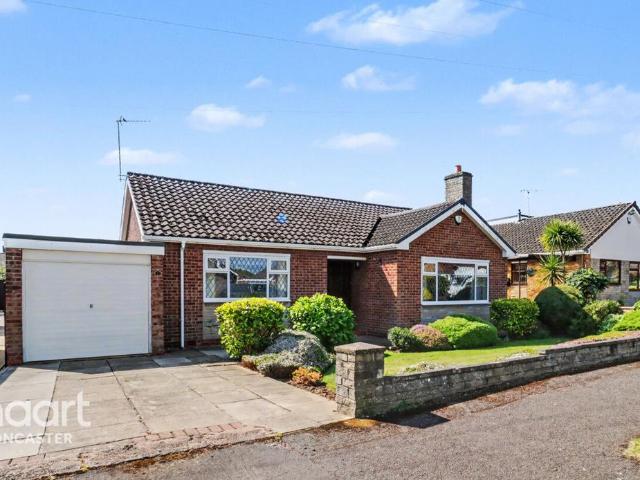 Bungalow for sale in Skellow, South Yorkshire