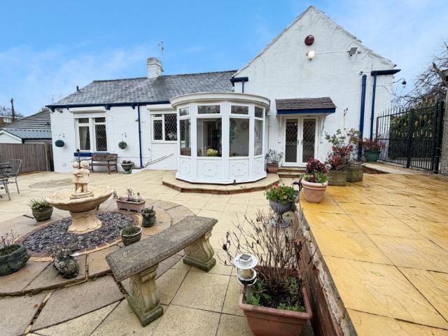 Bungalow for sale in Middleton, West Yorkshire