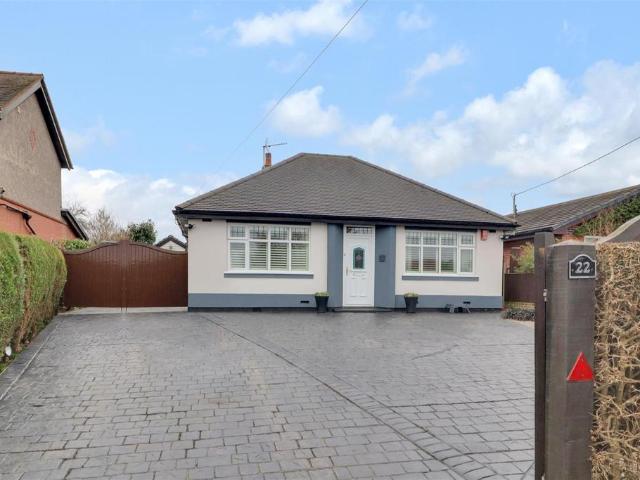 Bungalow for sale in Hammond Street