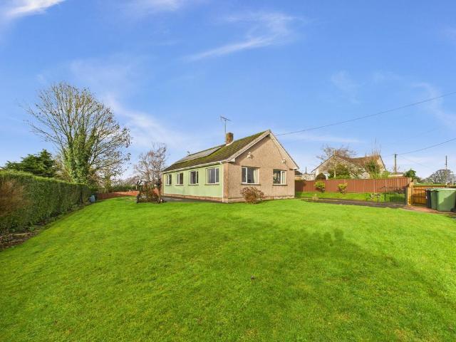 Bungalow for sale in Bromsberrow Heath, Gloucestershire