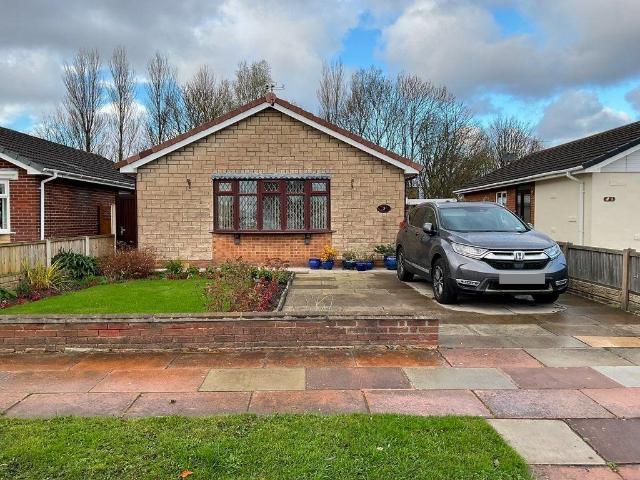 Bungalow for sale in Crossens, Sefton