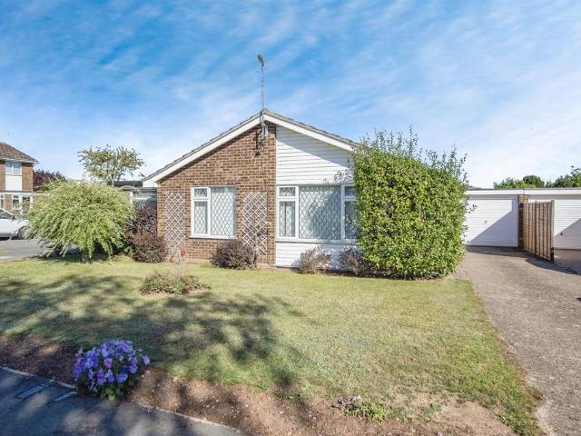 Bungalow for sale in Bixley, Eastbridge