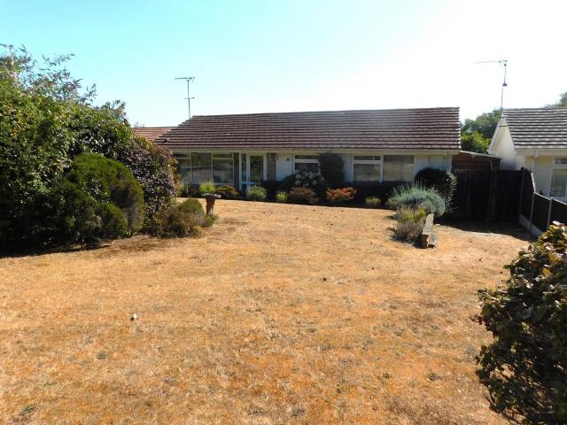 Bungalow for sale in Fairmile, Christchurch