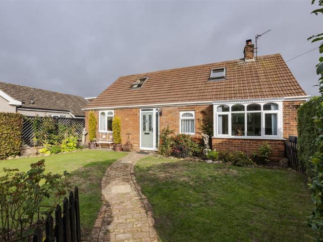 Bungalow for sale in Whitton