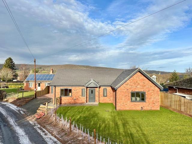 Bungalow for sale in Auberrow