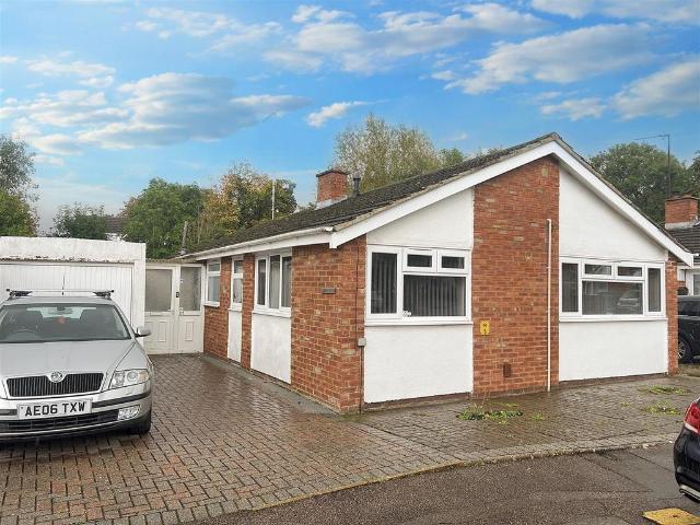 Bungalow for sale in Bletchley and Fenny Stratford, Bletchley