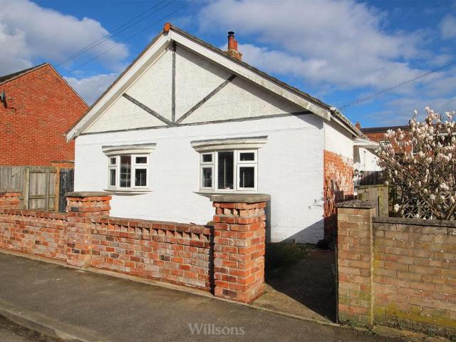 Bungalow for sale in Seacroft, Belleau
