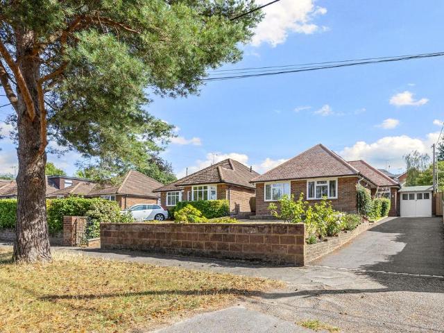 Bungalow for sale in Perryfields, West Sussex