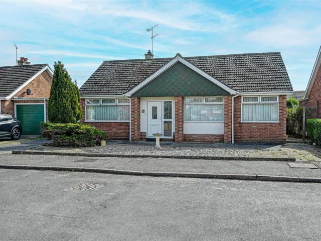 Bungalow for sale in Stokesby, Norfolk