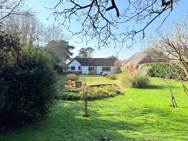 Bungalow for sale in Hythe and Dibden, Ashurst Bridge
