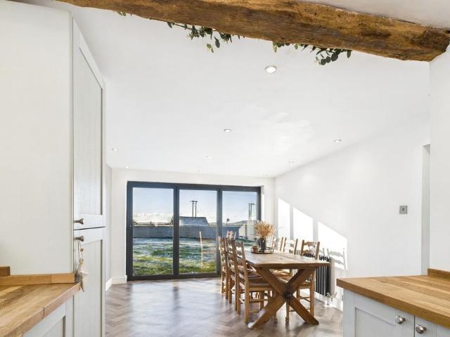 Bungalow for sale
