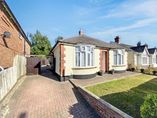 Bungalow for sale in Willesborough, Bridgefield