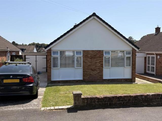 Bungalow for sale in Waun Fawr, Wales