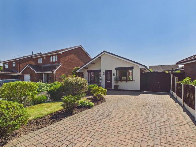 Bungalow for sale in Barrows Green, Widnes