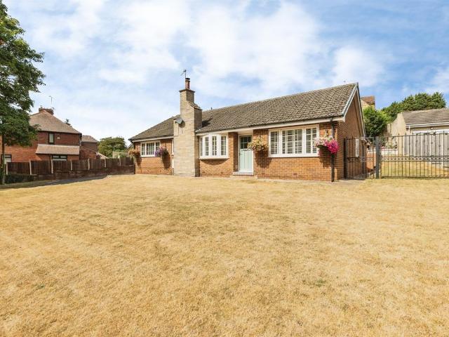 Bungalow for sale in Upton, West Yorkshire