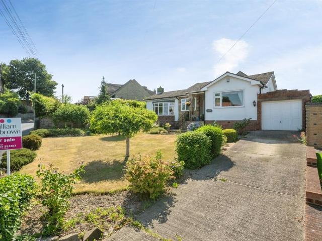 Bungalow for sale in Harlington, South Yorkshire