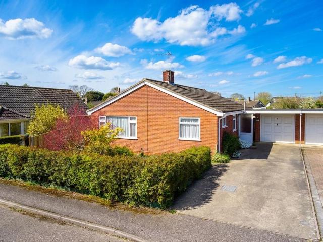 Bungalow for sale in Crostwick, Norfolk