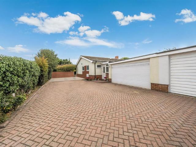 Bungalow for sale in Bedford