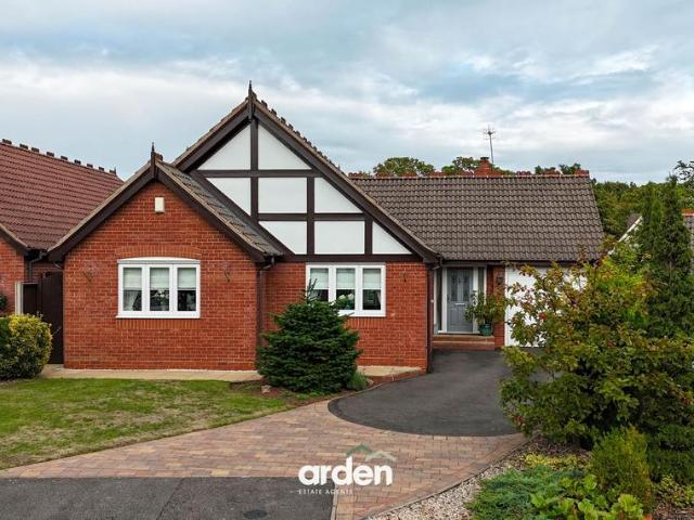 Bungalow for sale in Catshill, Bromsgrove