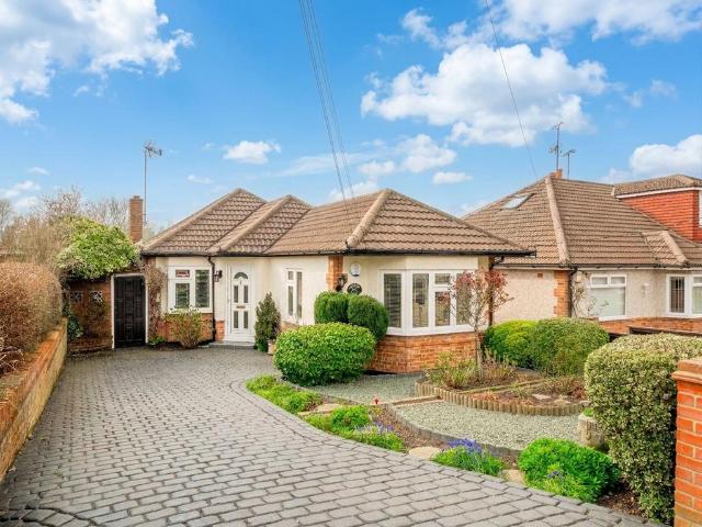 Bungalow for sale in Barling, Essex