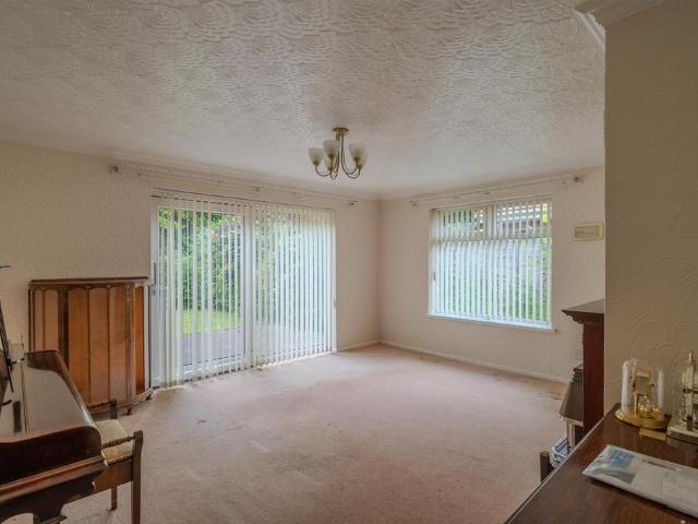 Bungalow for sale in Llantarnam, Wales