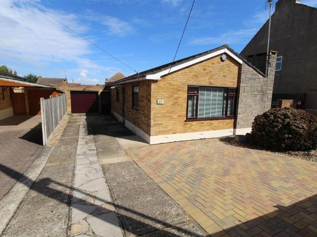 Bungalow for sale in Minster-on-Sea, Oad Street