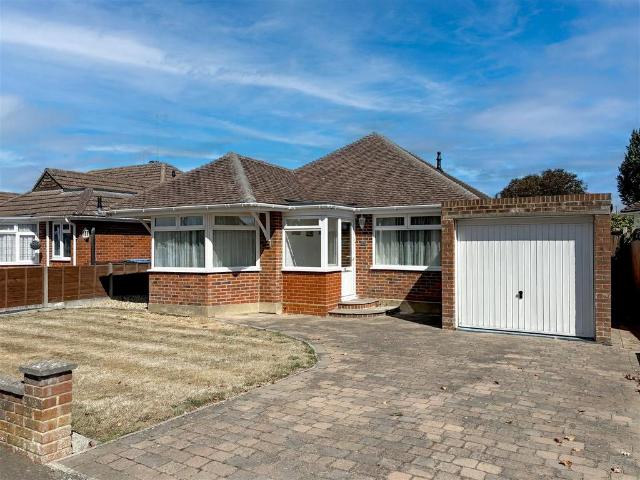 Bungalow for sale in Rustington, Clapham