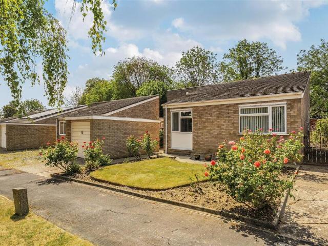 Bungalow for sale in Bedford