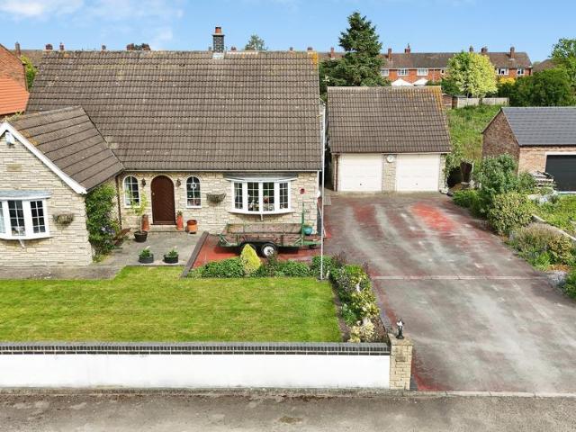 Bungalow for sale in Thorne, South Yorkshire