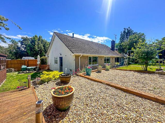 Bungalow for sale in Othery, Somerset
