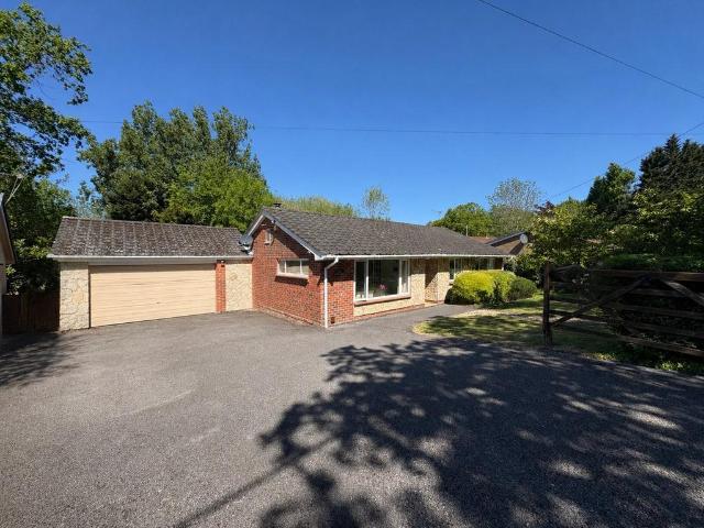 Bungalow for sale in Lowford, Helford